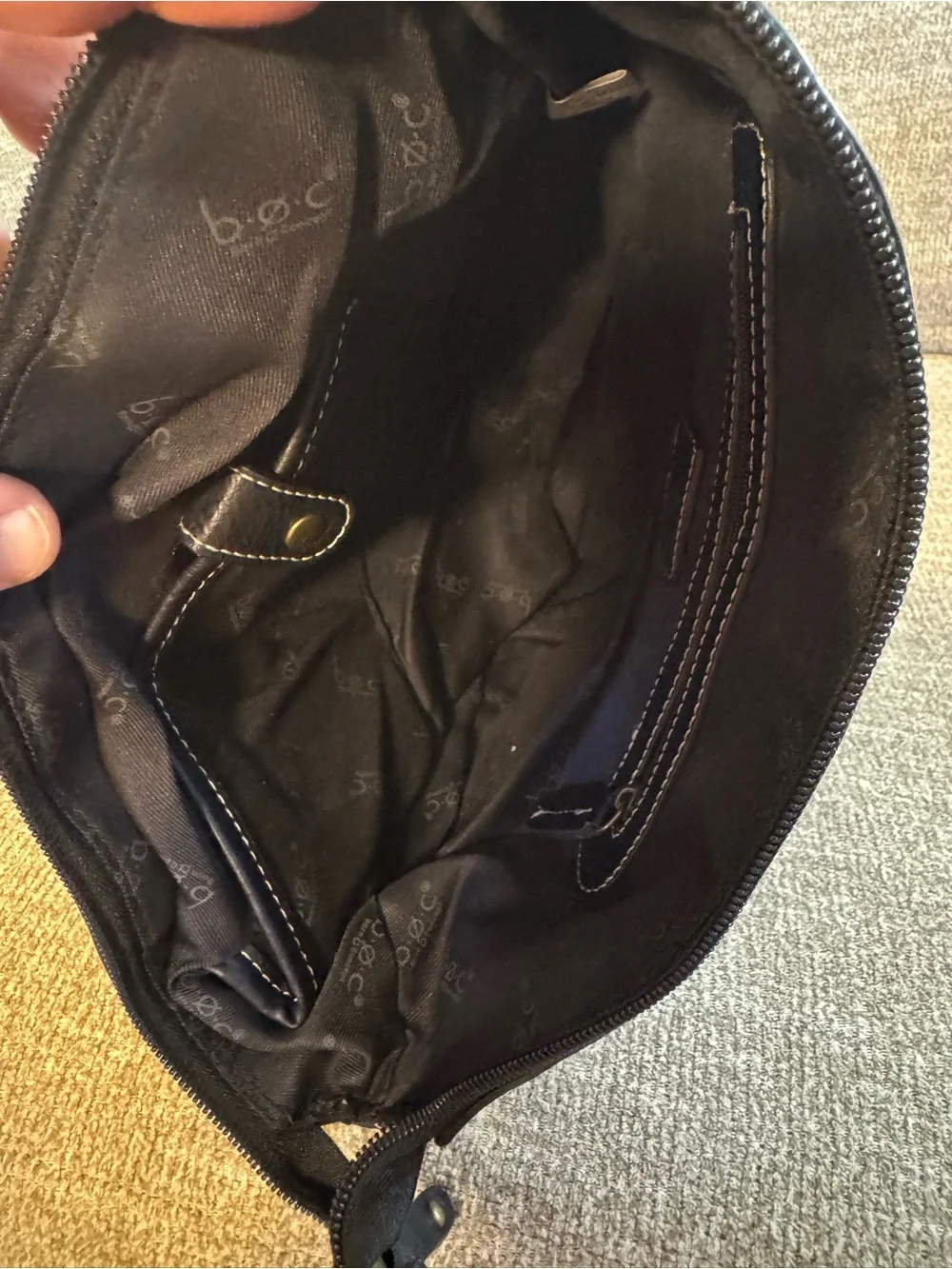 b.ø.c. Amherst Crossbody Black Bucket Bag Handbag Purse